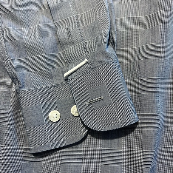 Gold Label Roundtree & Yorke men’s button down Large SET OF 2 - Picture 2 of 9